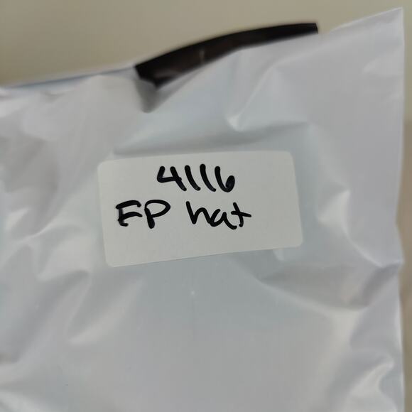 Free People Cloud Rib Beanie Hat Womens One Size Navy Blue Fuzzy Cozy NWT - Picture 7 of 7